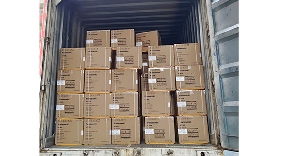 滿滿的貨物！國內(nèi)知名品牌客戶全自動滾筒洗衣機(jī)裝柜發(fā)貨